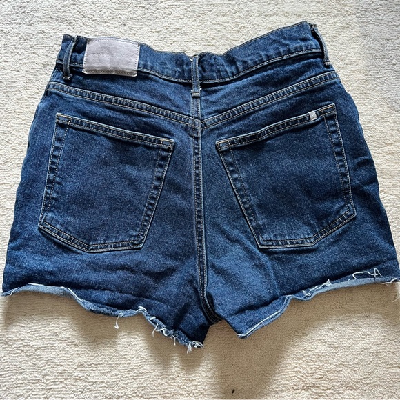 Everlane Way High Short - Picture 6 of 6